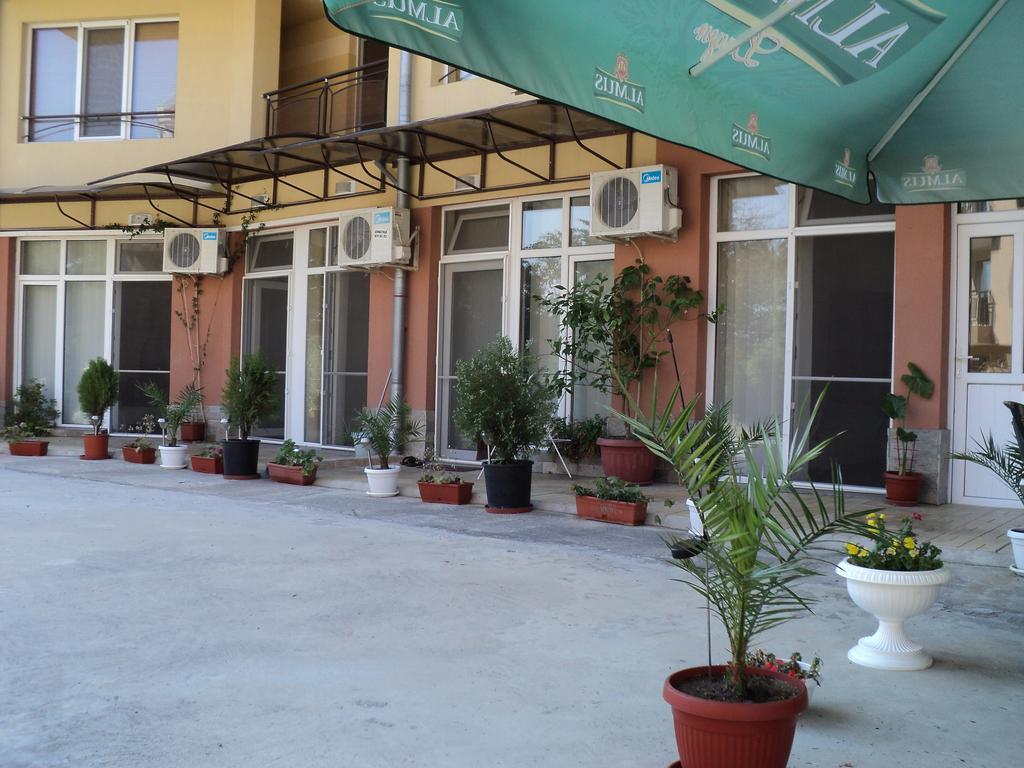 Meni Apartments And Guest Rooms Sozopol Zewnętrze zdjęcie