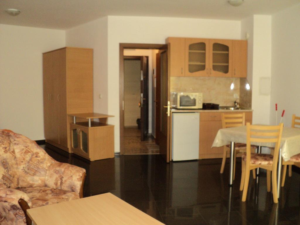 Meni Apartments And Guest Rooms Sozopol Zewnętrze zdjęcie