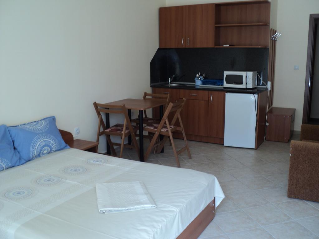 Meni Apartments And Guest Rooms Sozopol Zewnętrze zdjęcie