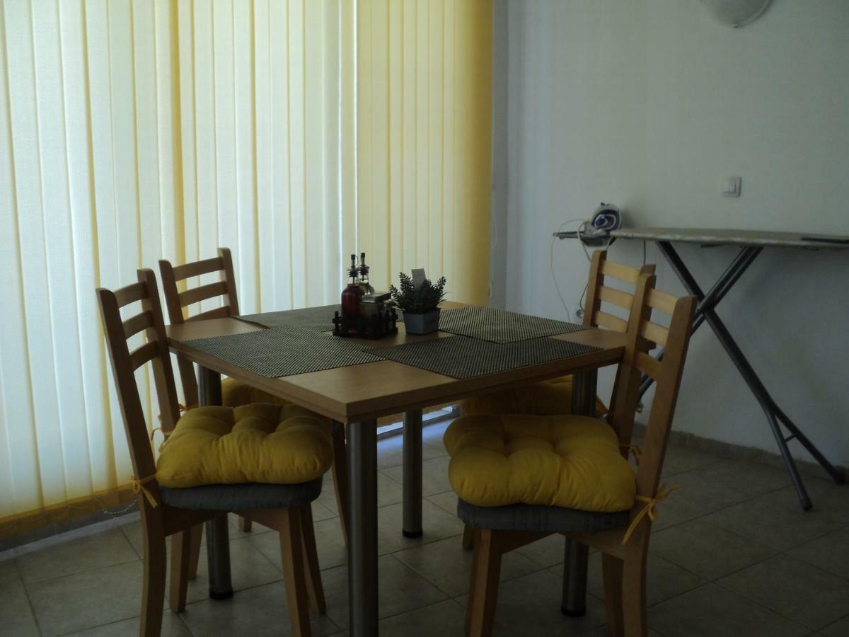 Meni Apartments And Guest Rooms Sozopol Zewnętrze zdjęcie