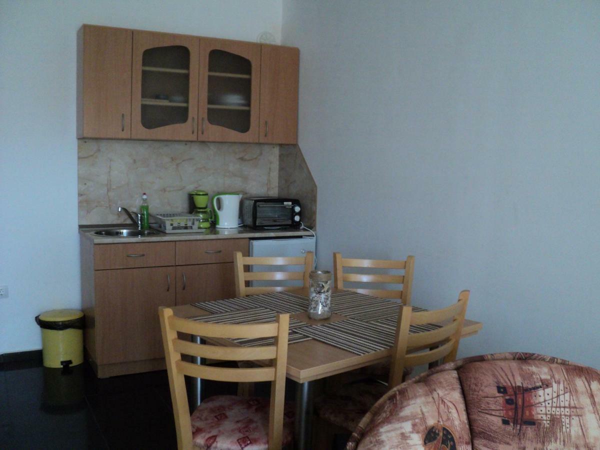 Meni Apartments And Guest Rooms Sozopol Zewnętrze zdjęcie